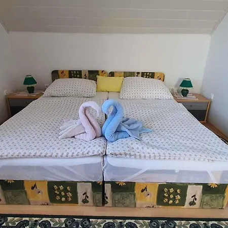 In 43404 * Balatonszabadi