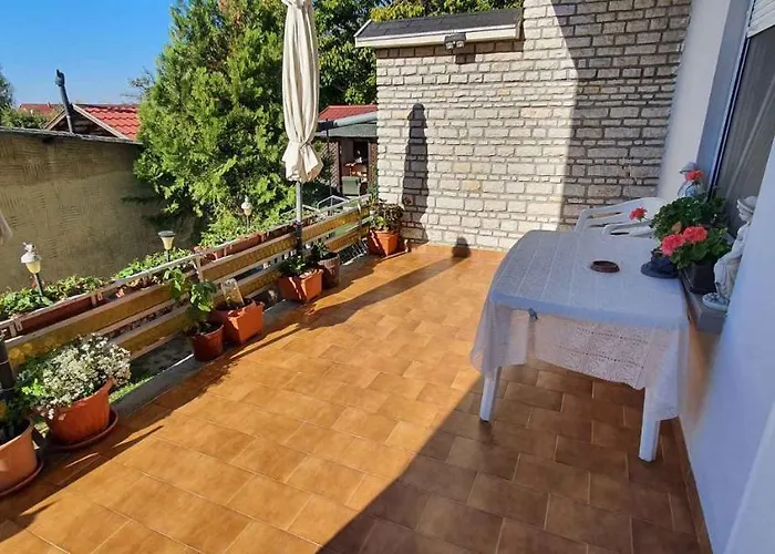 アパート In 43404 *