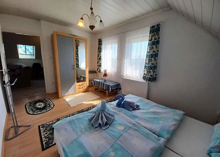 In 43404 アパート *