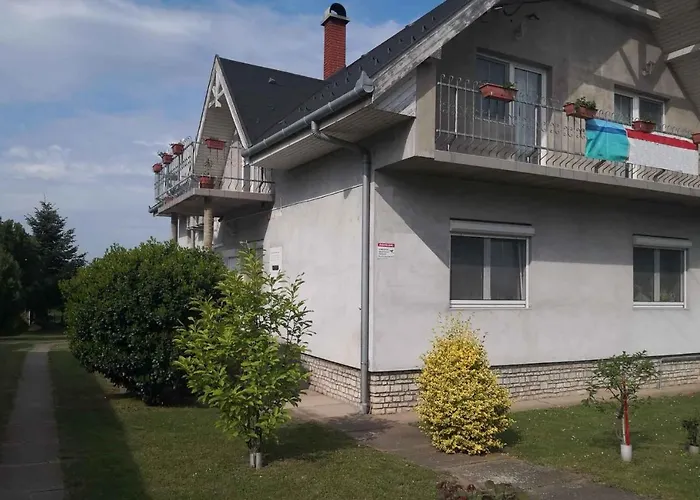 アパート In 43404 *